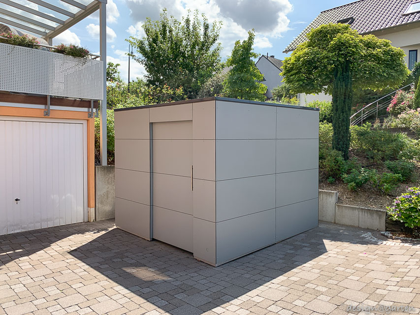 quadratisch, praktisch: Design Gartenhaus @gart zwei XXL, 300 cm x 300 cm in 54396 Trier 1